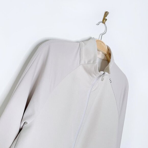 ⚡️SOLD⚡️ lululemon 2019 license to train jacket stretch - Picture 11 of 11